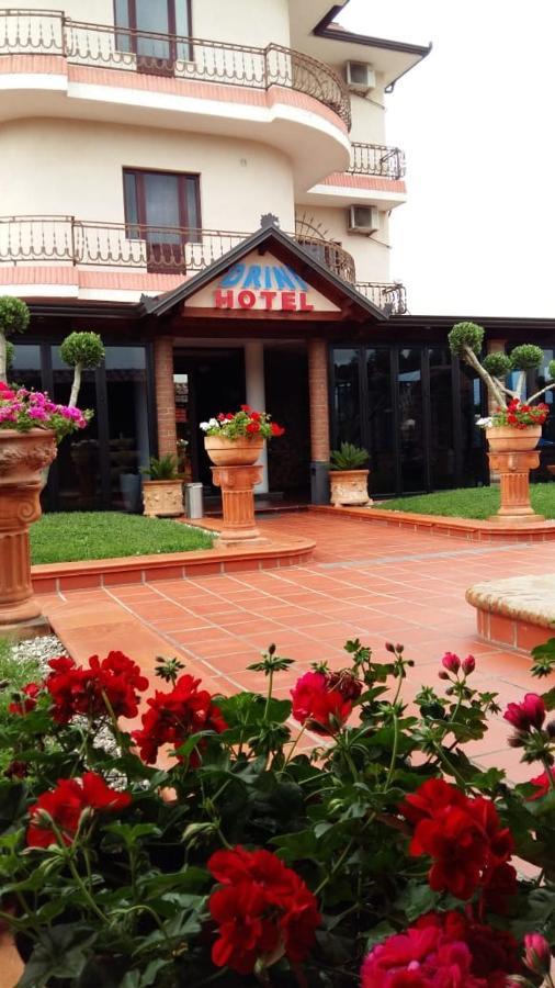 Drini Hotel Rrashbull Exterior photo