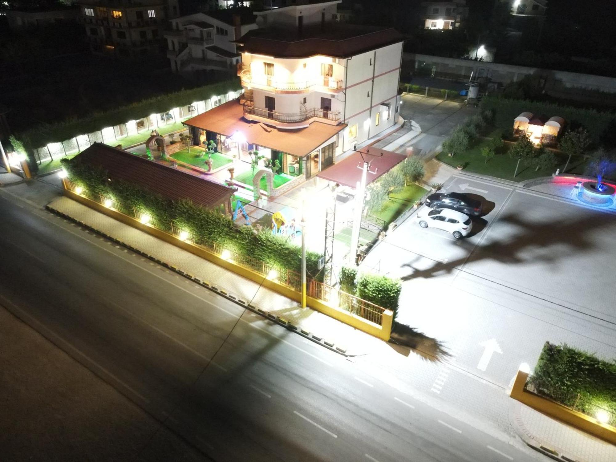 Drini Hotel Rrashbull Exterior photo
