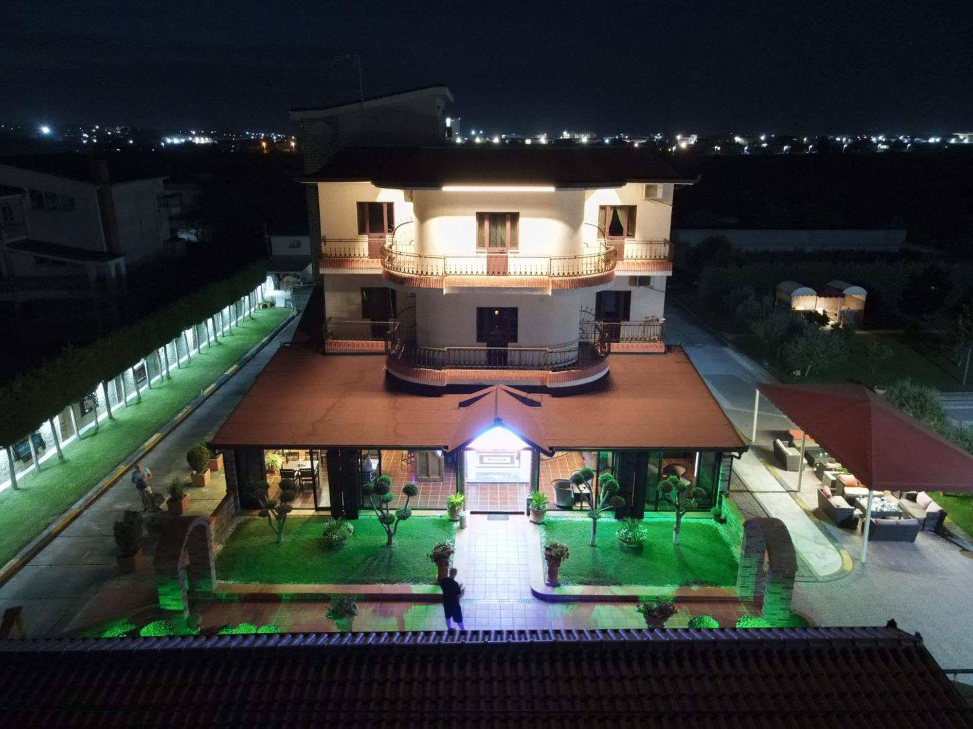 Drini Hotel Rrashbull Exterior photo