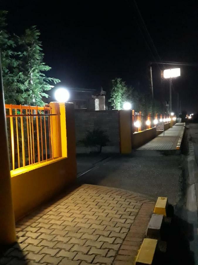 Drini Hotel Rrashbull Exterior photo